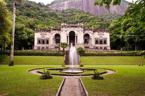 Parque Lage: Un gioiello verde con una storia ricca di arte!